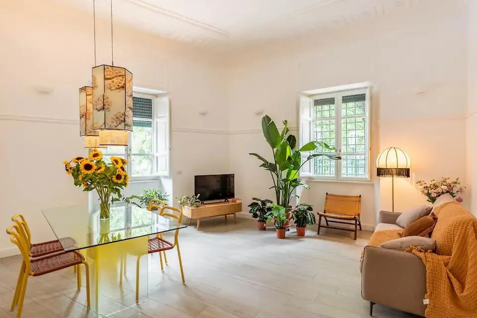 Marcantonio Home Rome: Colosseum Apartments for Groups 0*, Rome