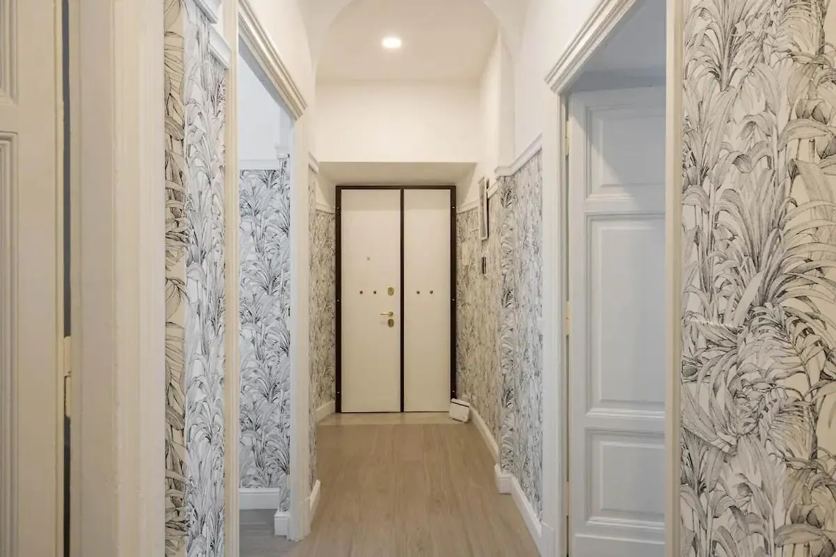 Marcantonio Home Rome: Colosseum Apartments for Groups  Rome
