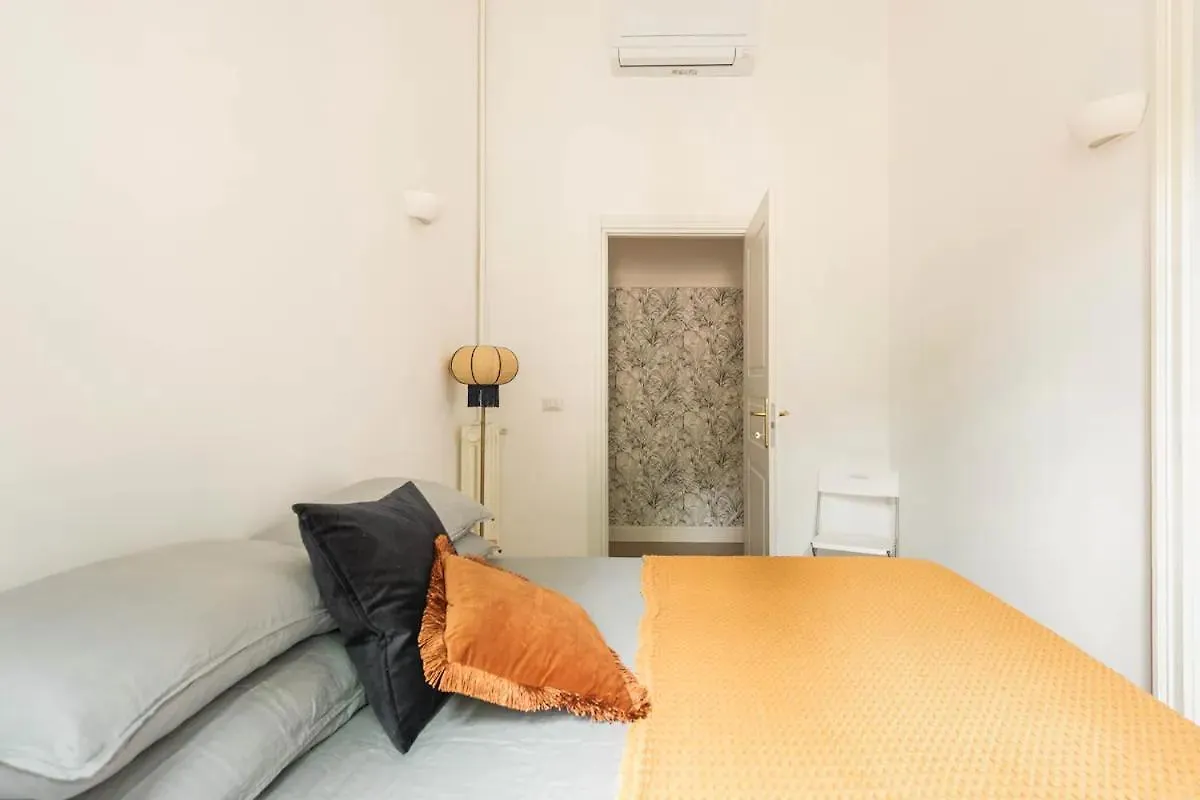 Marcantonio Home Rome: Colosseum Apartments for Groups