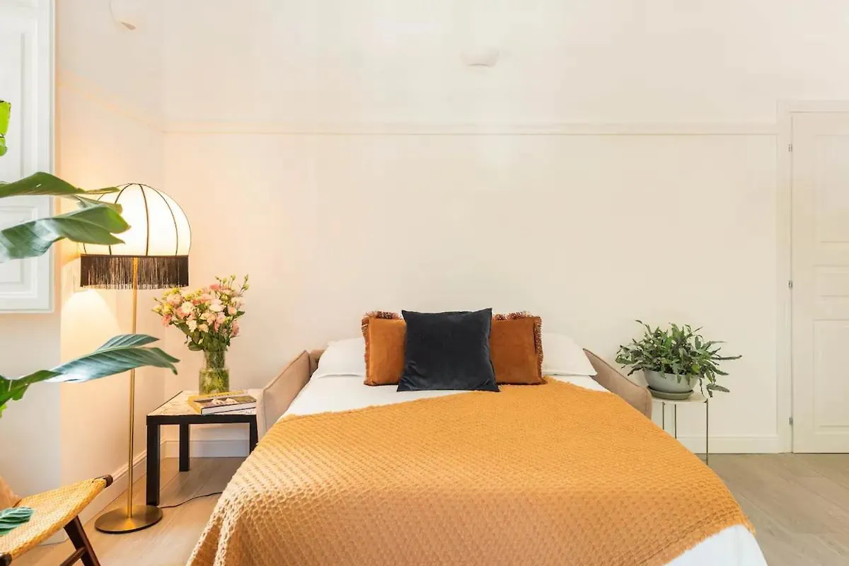 Marcantonio Home Rome: Colosseum Apartments for Groups
