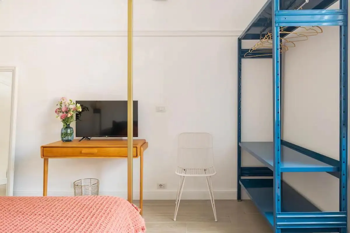 Marcantonio Home Rome: Colosseum Apartments for Groups Italy