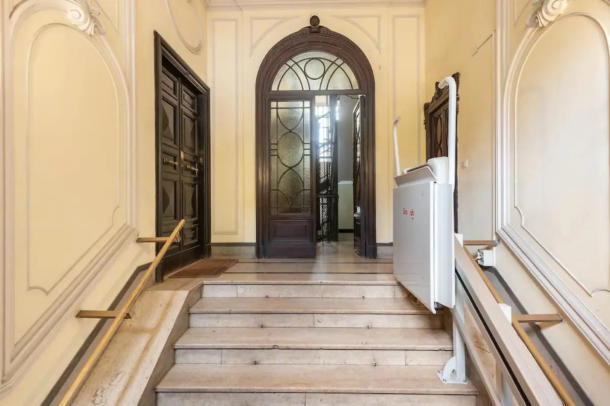 Marcantonio Home Rome: Colosseum Apartments for Groups  Rome
