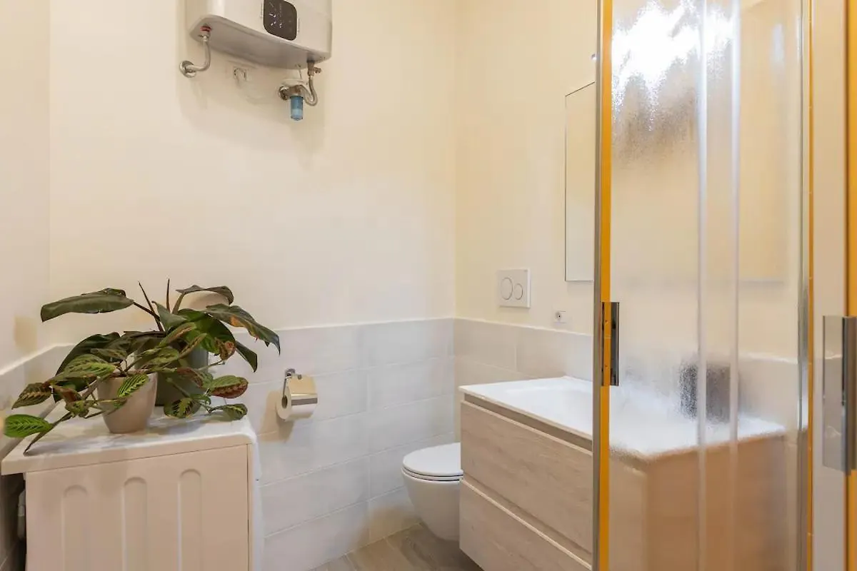 Marcantonio Home Rome: Colosseum Apartments for Groups