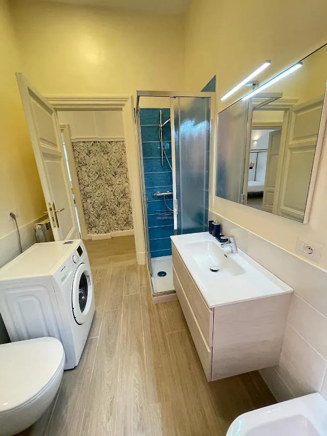 Marcantonio Home Rome: Colosseum Apartments for Groups  Rome