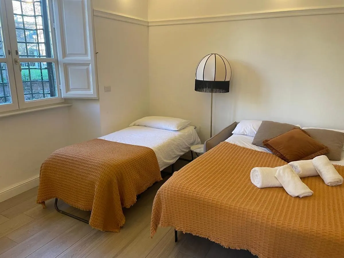 Marcantonio Home Rome: Colosseum Apartments for Groups 0*, Rome Italy